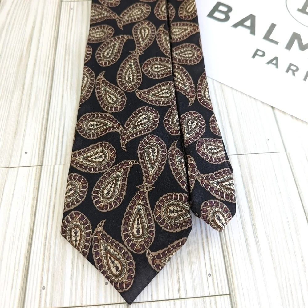 Balmain Vintage Italian Silk Paisley Luxury Necktie in Black and Cream